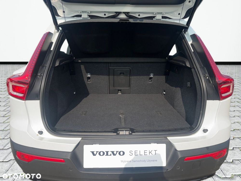 Volvo XC 40 - 18