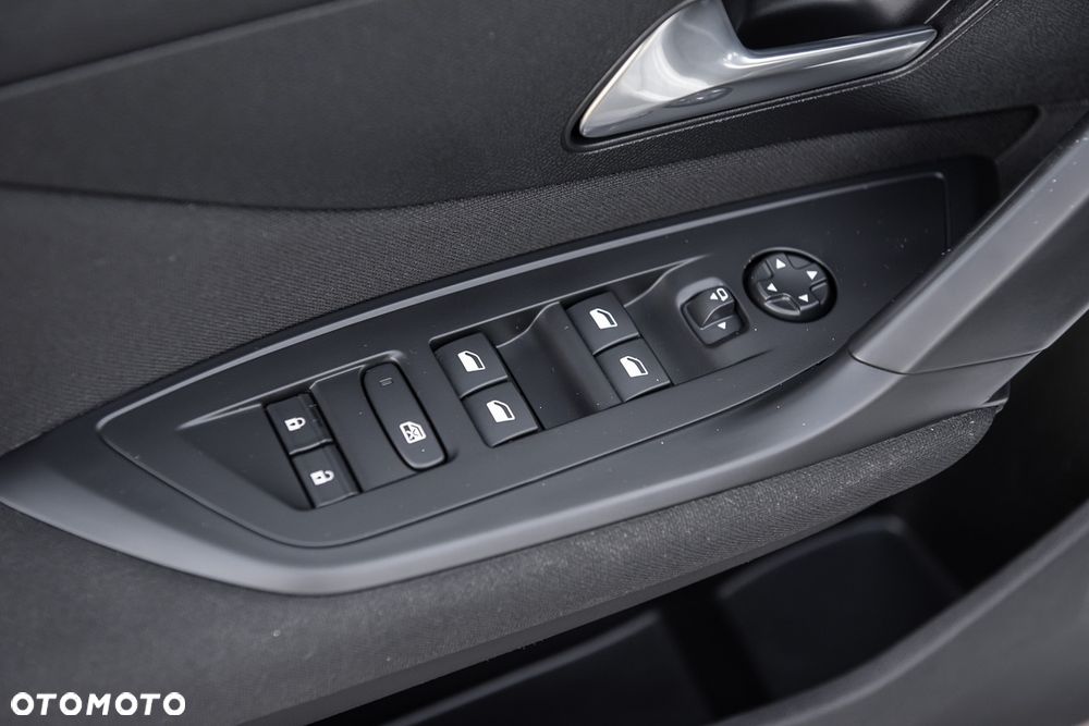 Peugeot 308 BlueHDi 130 EAT6 Stop & Start Active Business-Paket - 16