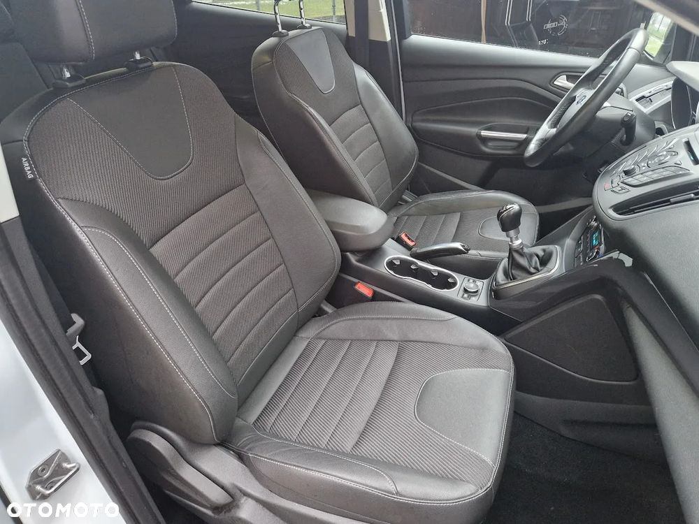 Ford Kuga 2.0 TDCi 4WD Titanium - 18