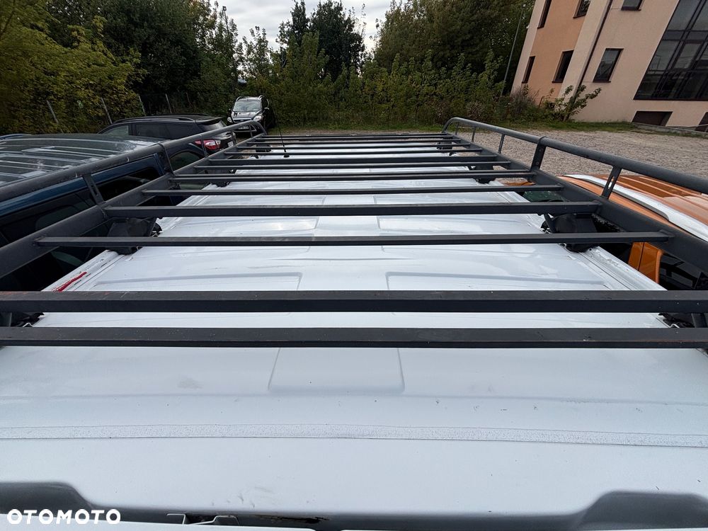 Renault Trafic - 21