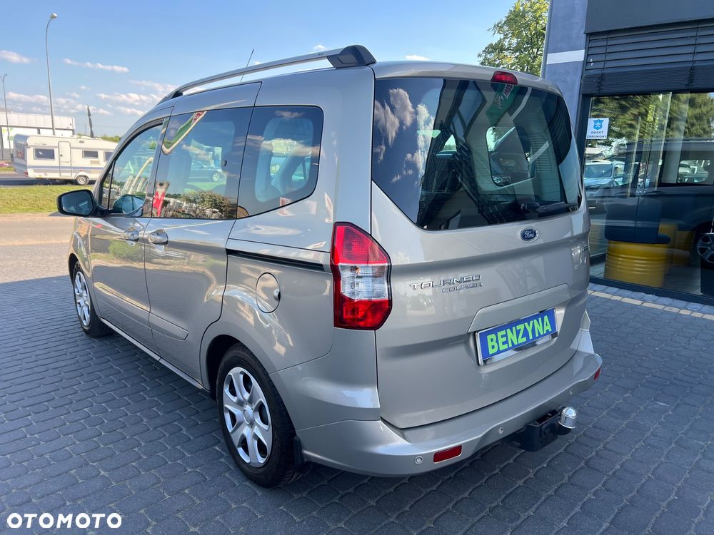 Ford Tourneo Courier - 4