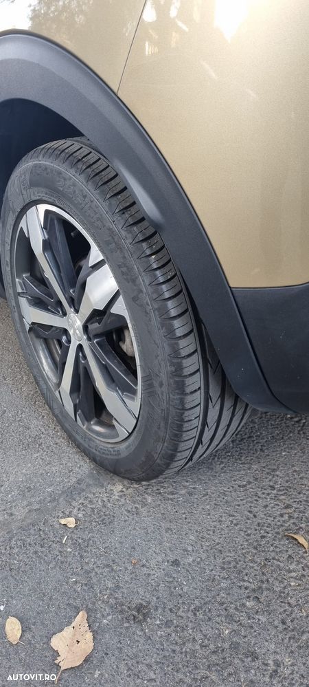 Peugeot 3008 1.6 BlueHDI S&S EAT6 Allure - 11