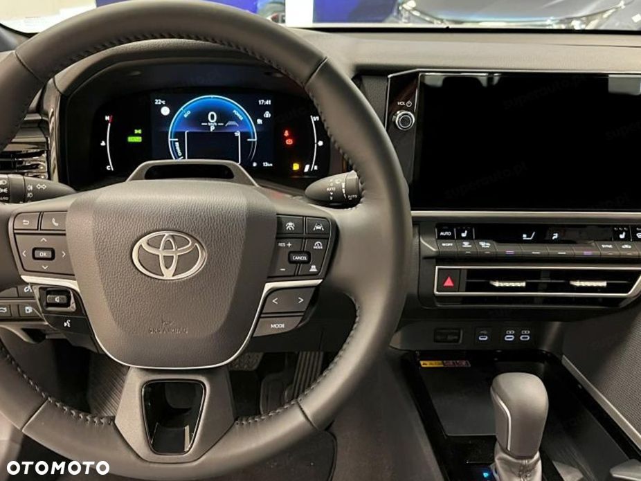 Toyota Camry - 8