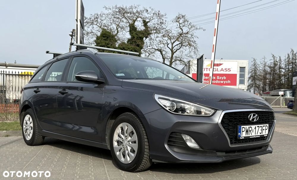 Hyundai i30 1.6 D Classic + - 3