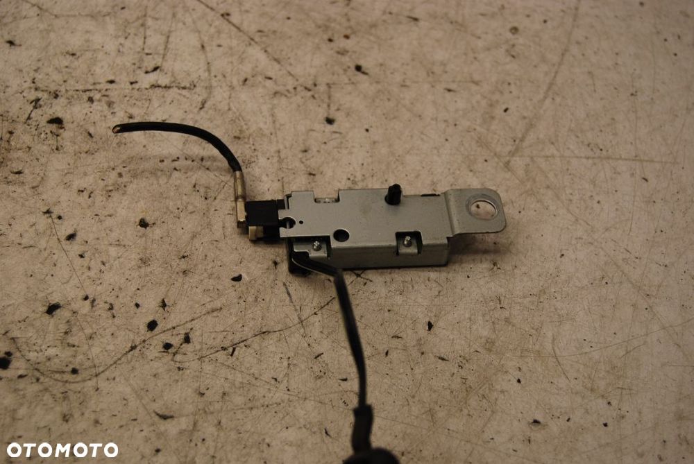 WZMACNIACZ ANTENY OPEL INSIGNIA A ASTRA J 13285778 - 2