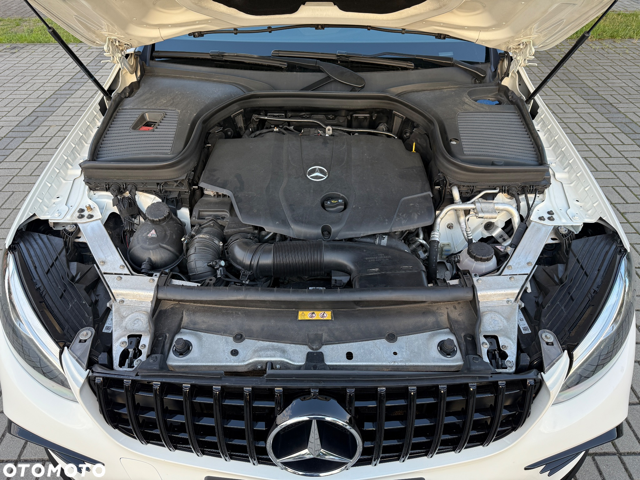 Mercedes-Benz GLC 250 d 4Matic 9G-TRONIC AMG Line - 13