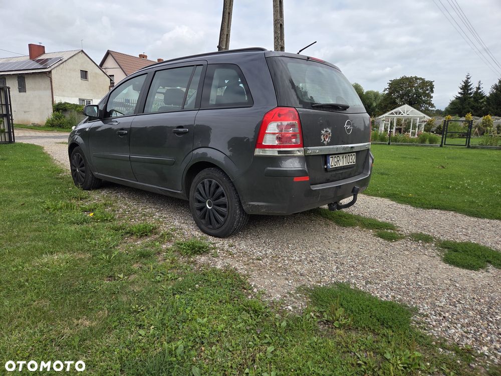 Opel Zafira - 3