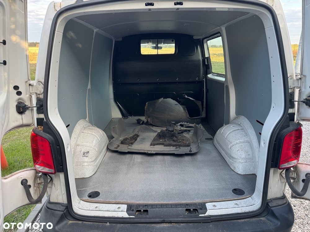 Volkswagen Transporter - 15