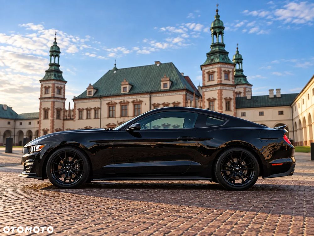 Ford Mustang 5.0 V8 GT - 5