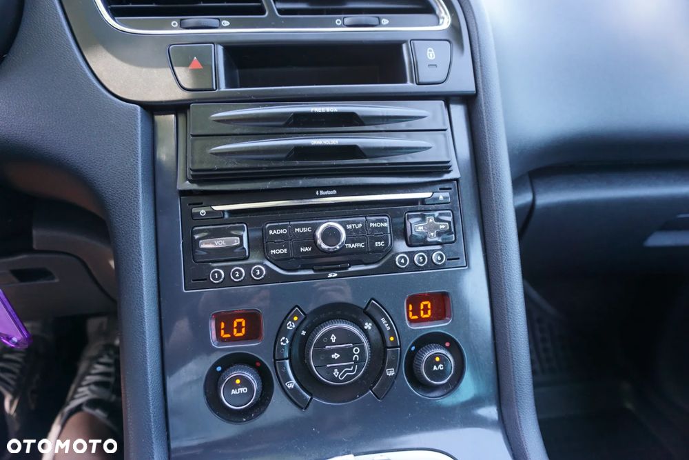 Peugeot 5008 - 18