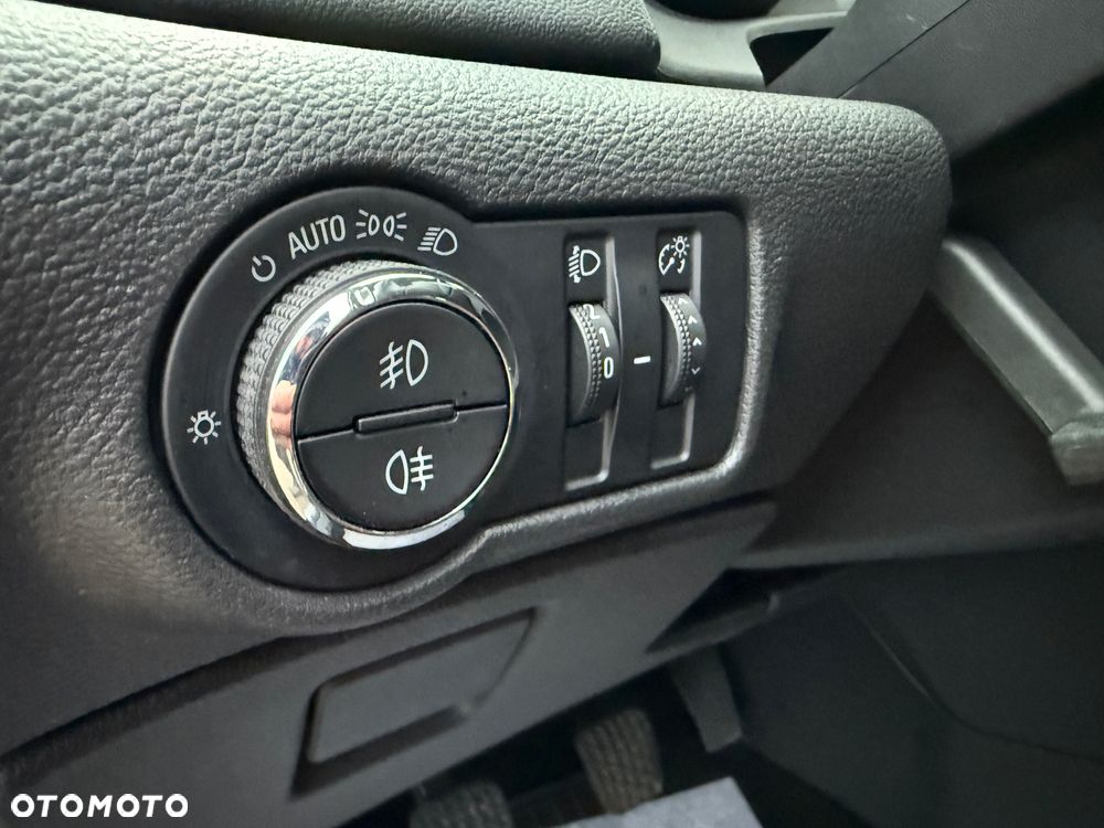 Opel Astra 1.6 ECOFLEX Start/Stop Edition - 15