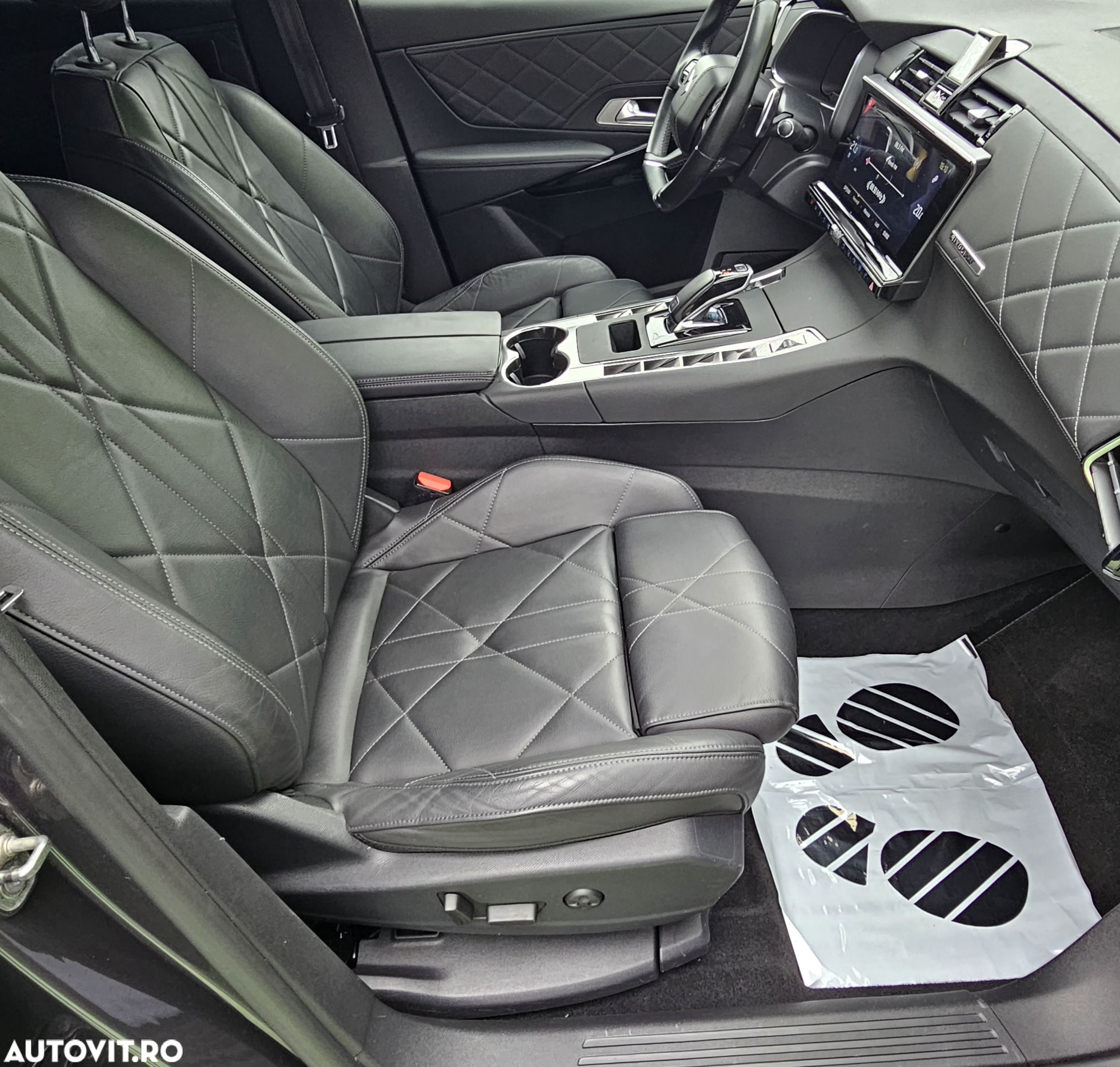 DS Automobiles DS 7 Crossback - 16