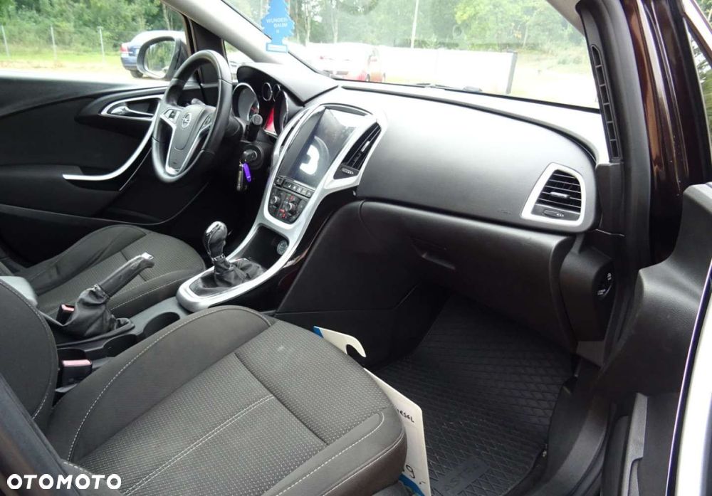 Opel Astra - 11