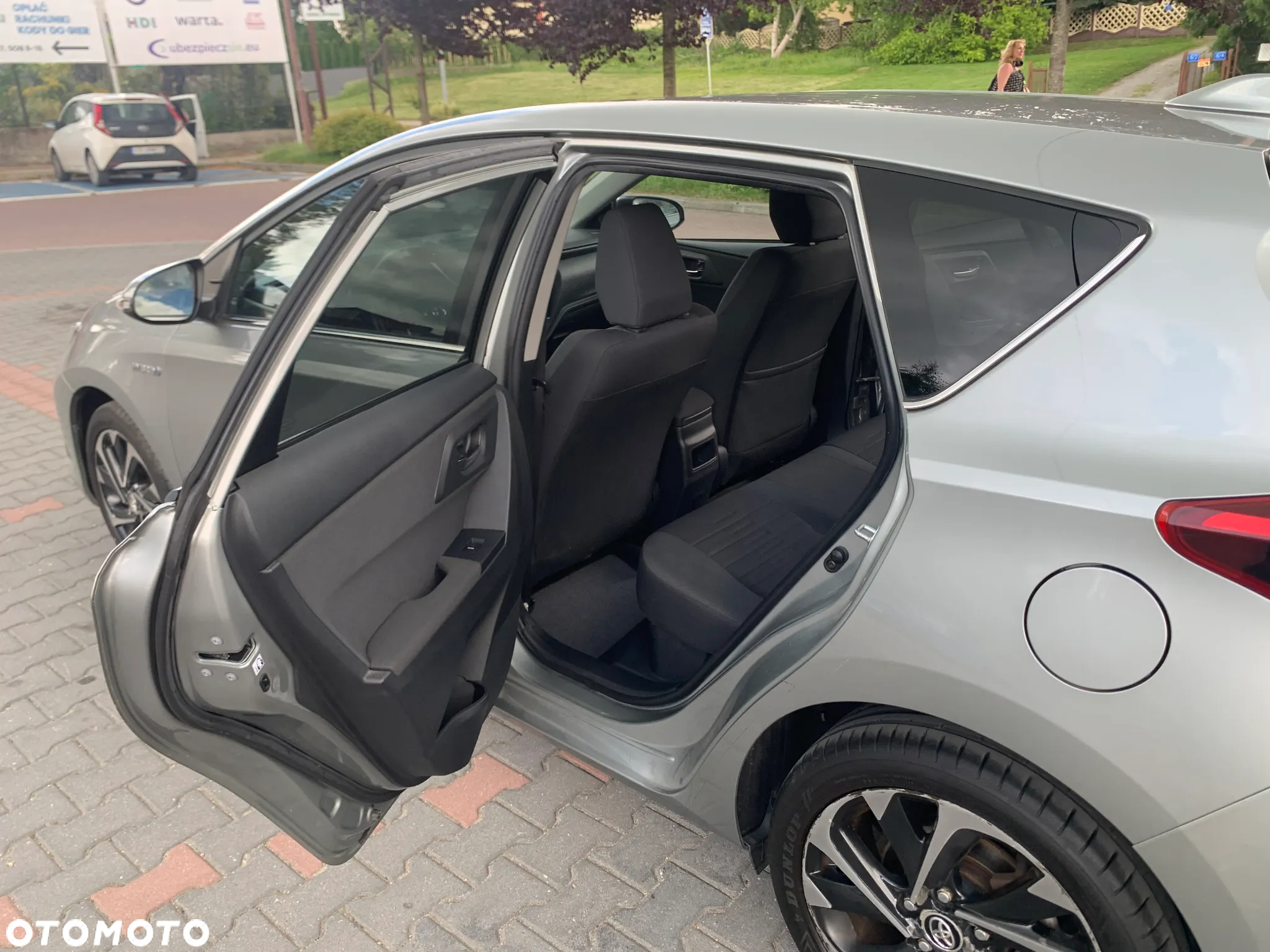 Toyota Auris Hybrid 135 Active - 12