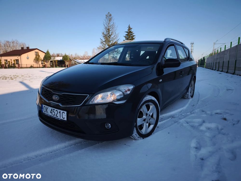 Kia Ceed 1.6 L - 1