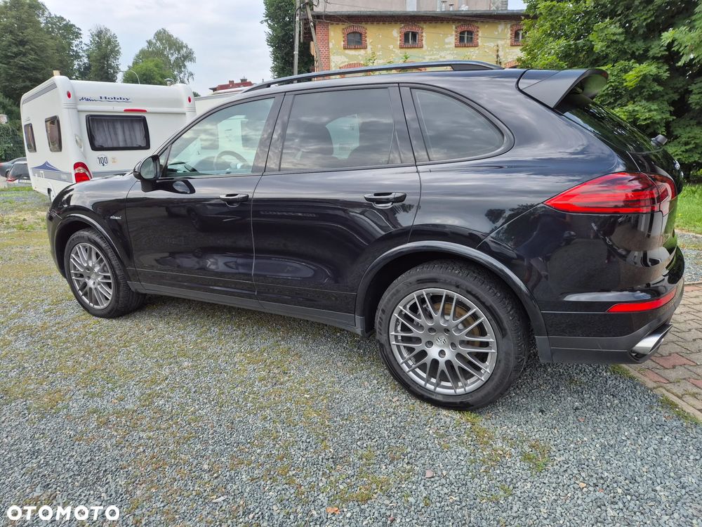 Porsche Cayenne Diesel Platinum Edition - 10