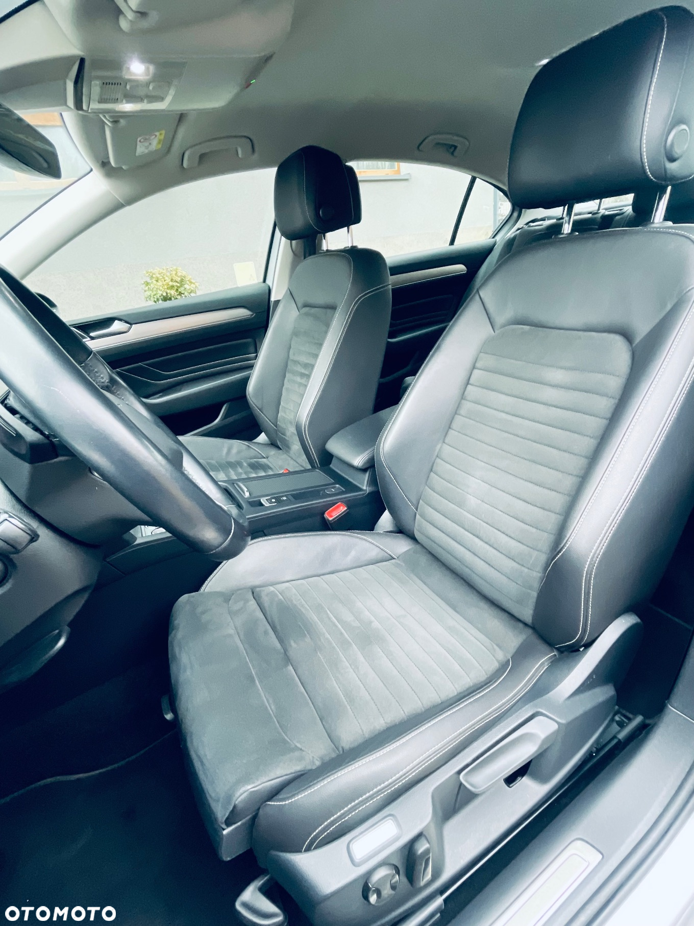 Volkswagen Passat 1.5 TSI EVO Elegance DSG - 8