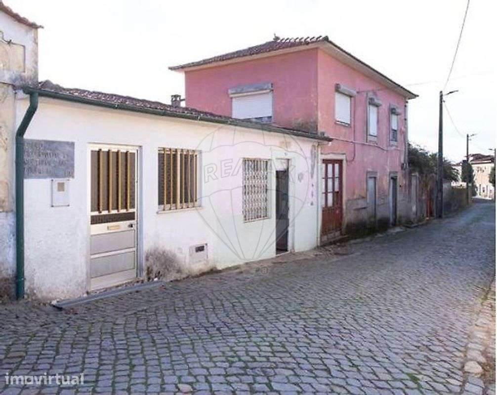 Moradia T2 para venda - Grande imagem: 2/14