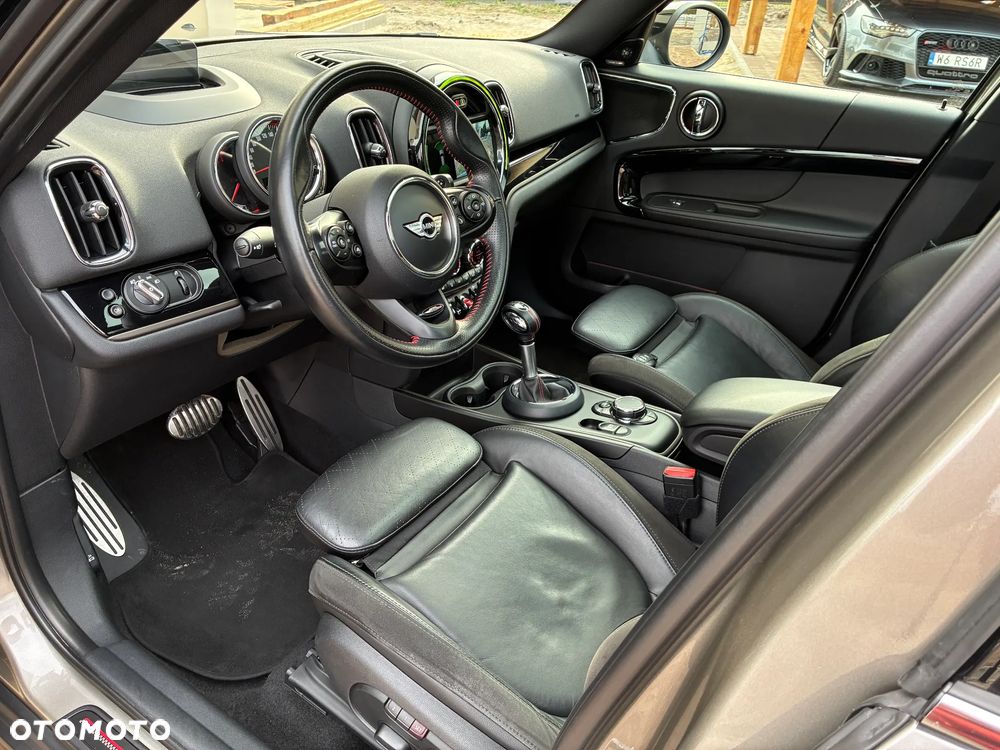 MINI John Cooper Works ALL4 sport - 17