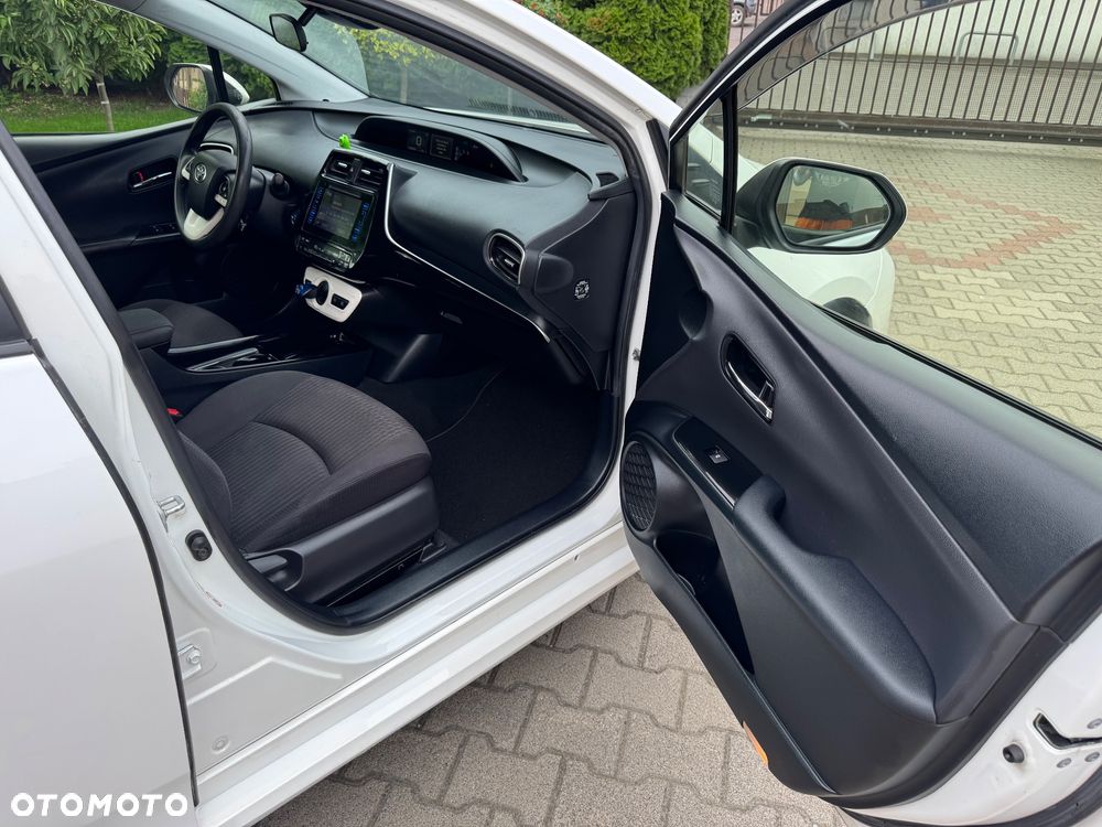 Toyota Prius Hybrid Comfort - 11