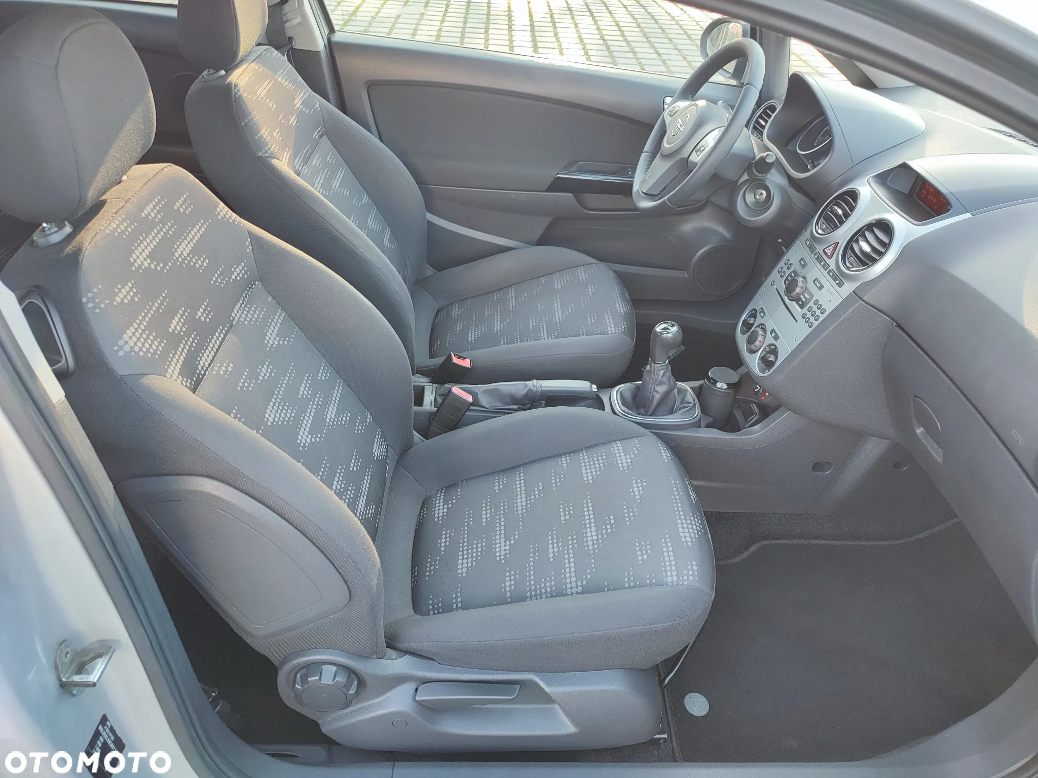 Opel Corsa 1.4 16V EcoFLEX Start-Stop Satellite - 19