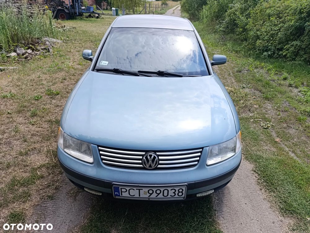 Volkswagen Passat 1.8 - 1