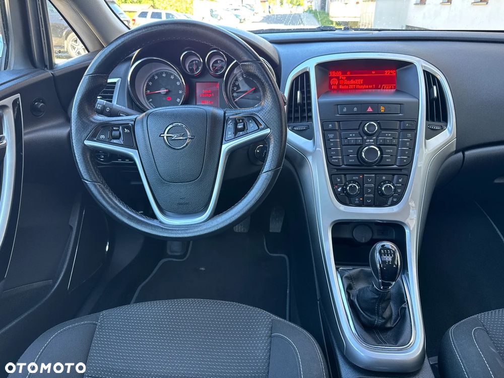 Opel Astra 1.6 Design Edition - 26