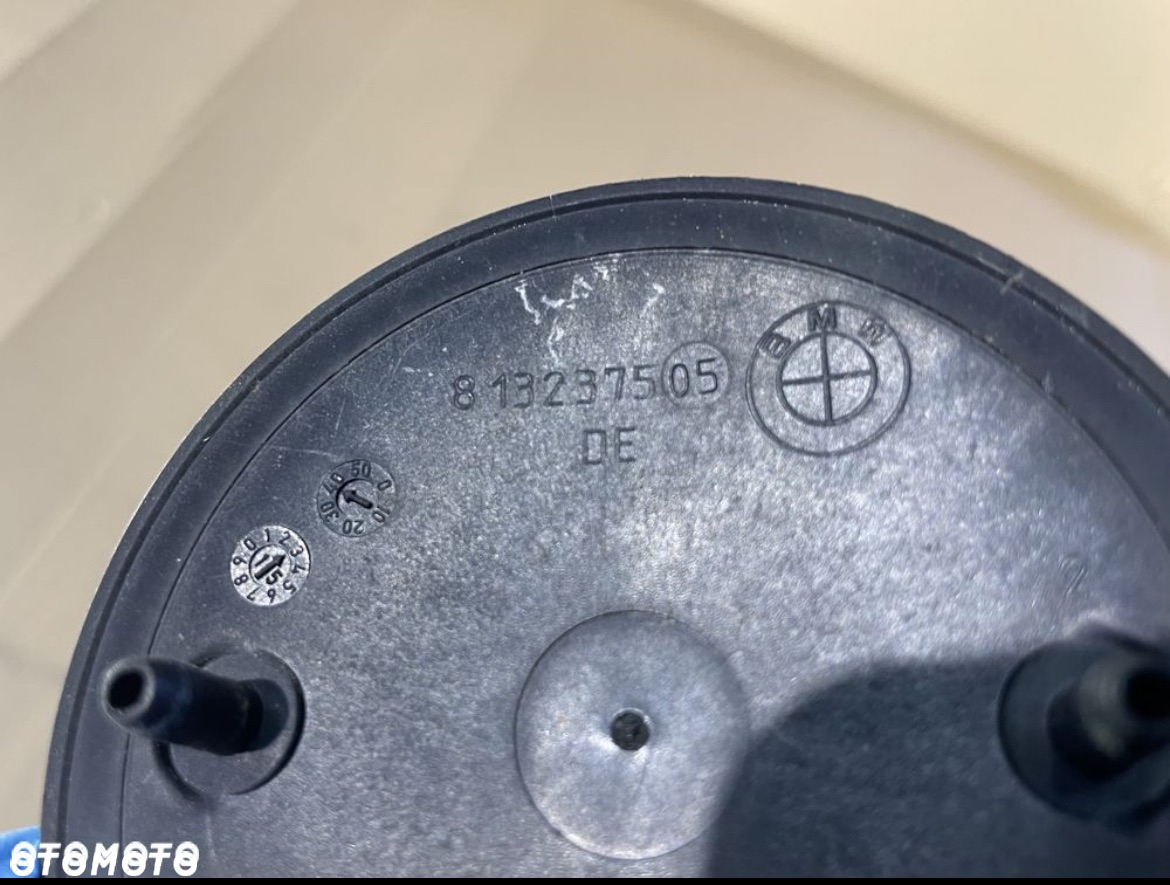 8132375 emblemat znaczek maski bmw 3 e46 5 e39 - 3
