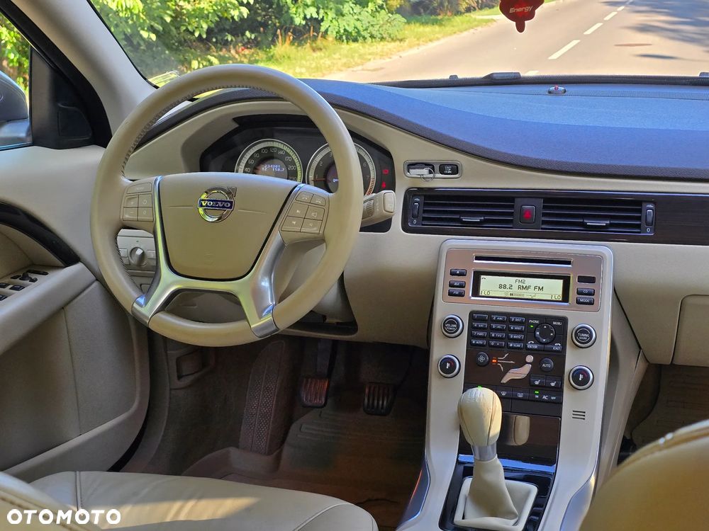 Volvo V70 2.5T Summum - 25