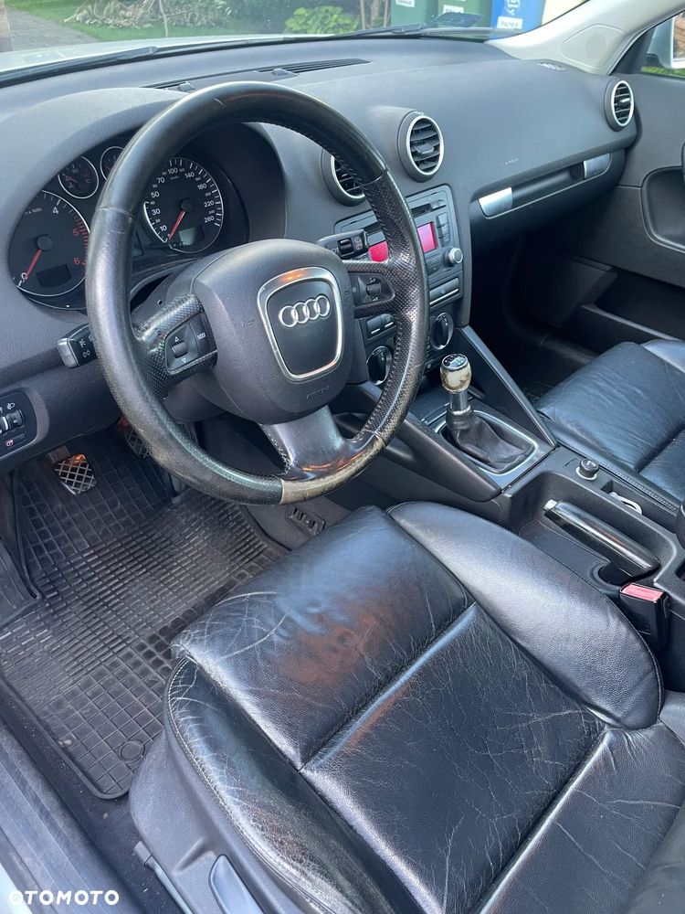 Audi A3 Sportback - 3