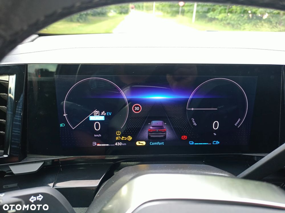Renault Austral E-Tech Full 200 Iconic - 24