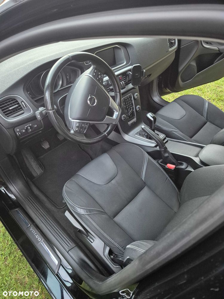 Volvo V40 - 2