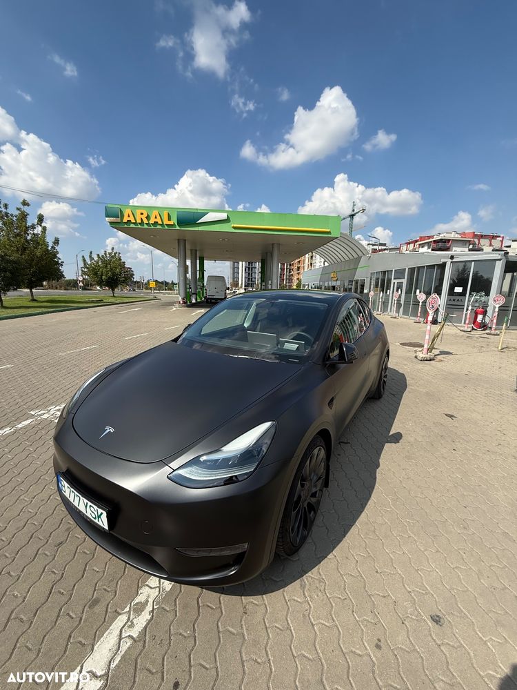 Tesla Model Y Performance - 5