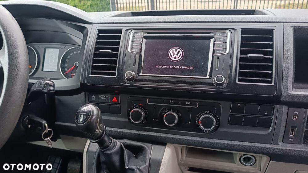 Volkswagen Transporter - 10