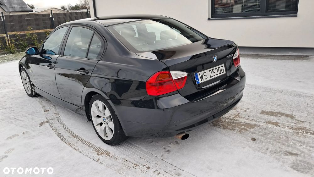 BMW Seria 3 320i - 21