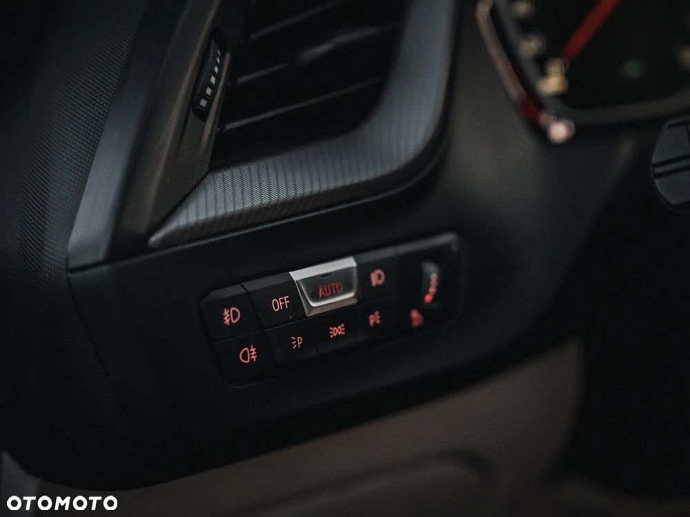 BMW Seria 2 - 25