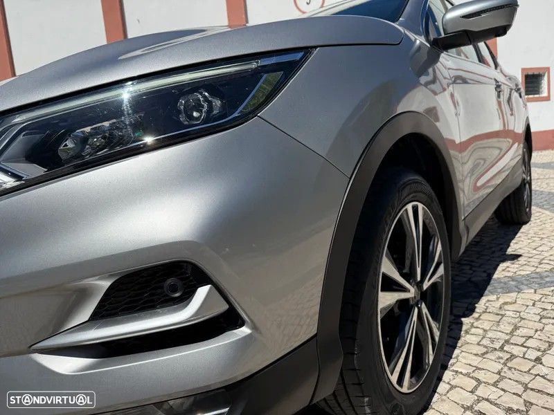 Nissan Qashqai 1.5 dCi N-Connecta J18+Led - 7