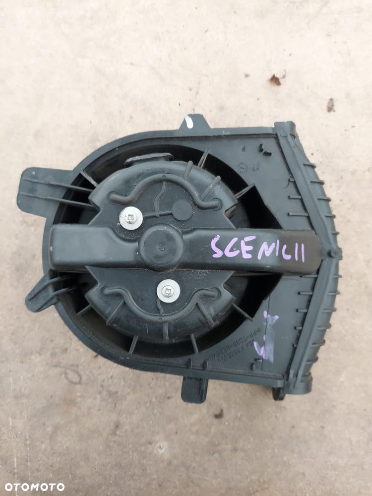Wentylator Dmuchawa Nawiewu Renault Scenic II F666583V - 2