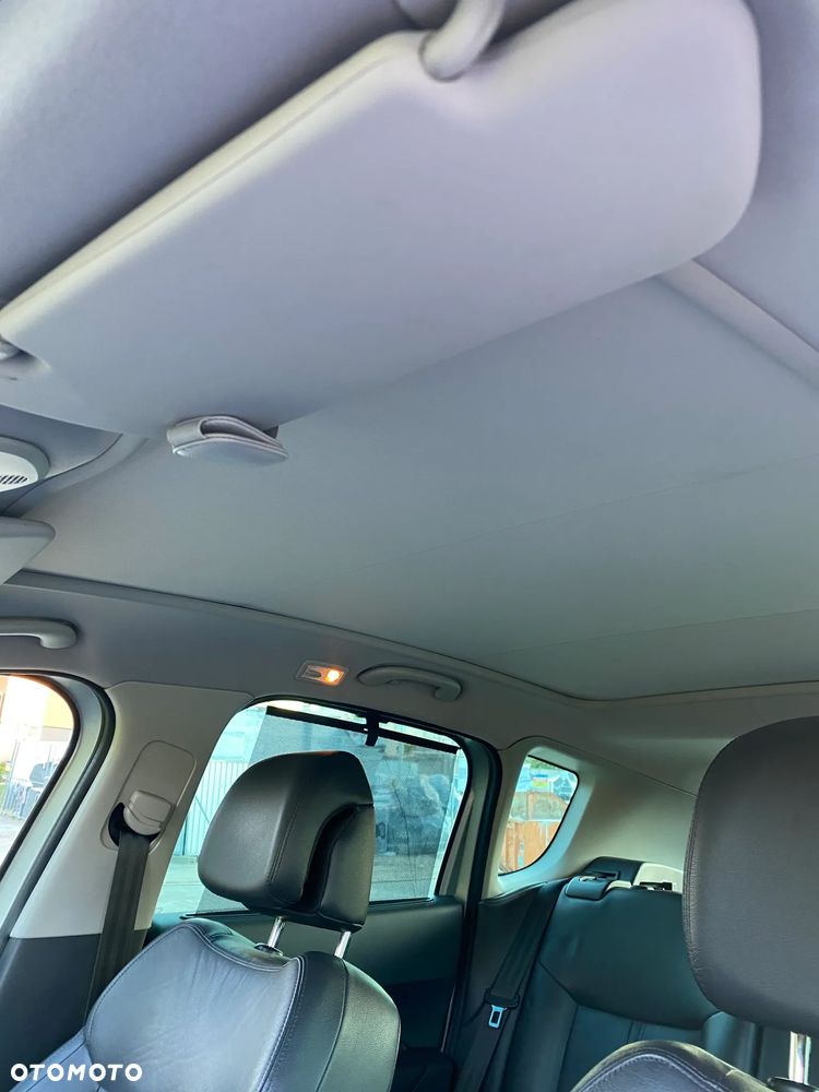 Peugeot 3008 1.6 HDi Premium - 11