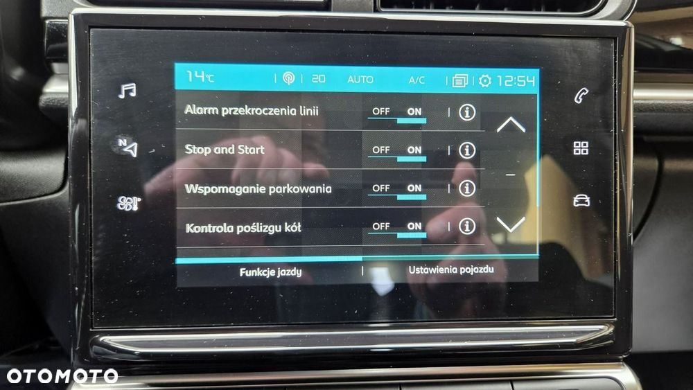 Citroën C3 1.2 PureTech Shine - 24