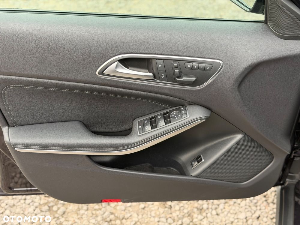 Mercedes-Benz GLA 220 CDI 7G-DCT StreetStyle - 11