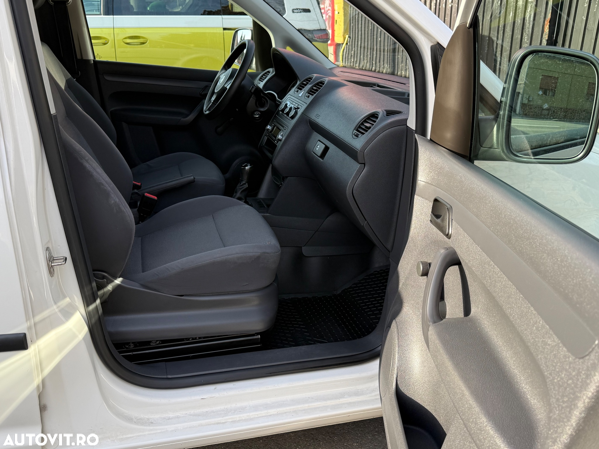 Volkswagen Caddy - 13