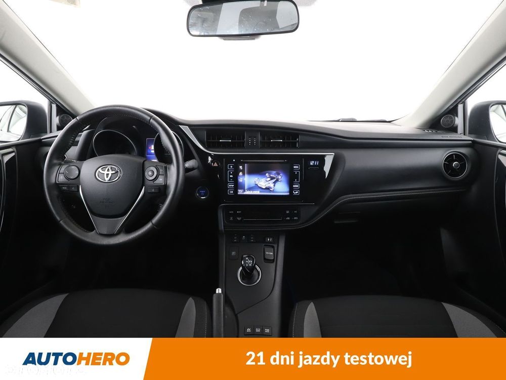 Toyota Auris - 12