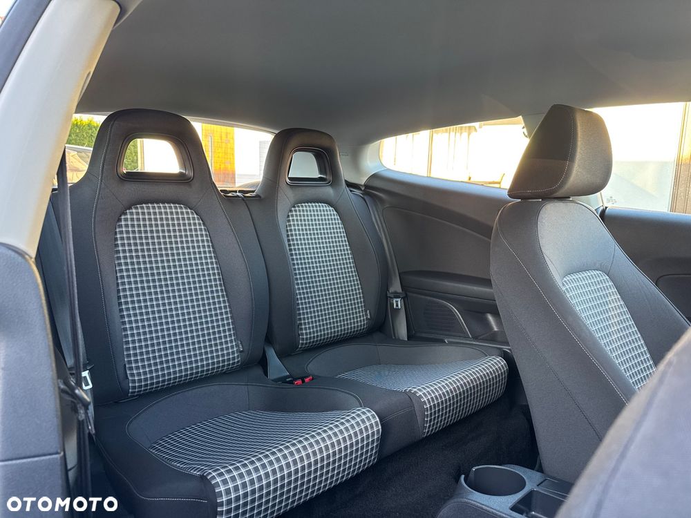 Volkswagen Scirocco 1.4 TSI (BlueMotion Technology) - 32