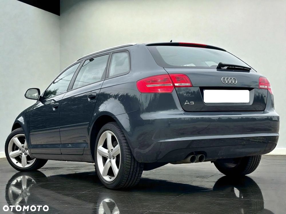 Audi A3 Sportback - 10