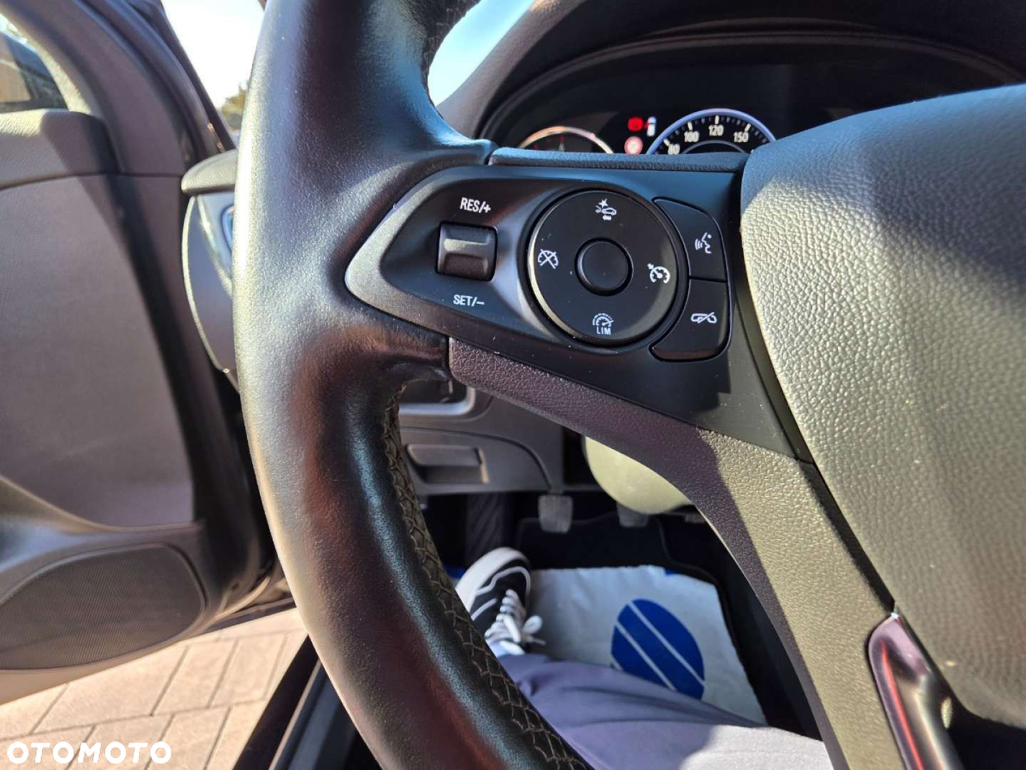 Opel Astra - 16