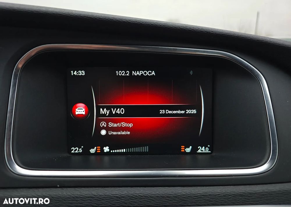 Volvo V40 Cross Country D3 Geartronic Ocean Race - 25