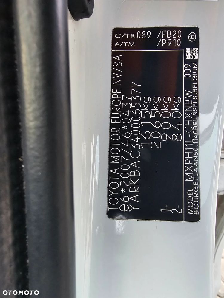 Toyota Yaris Hybrid 1.5 Style - 17