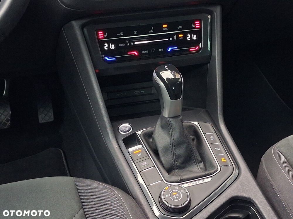 Volkswagen Tiguan 2.0 TSI 4Mot Elegance DSG - 16