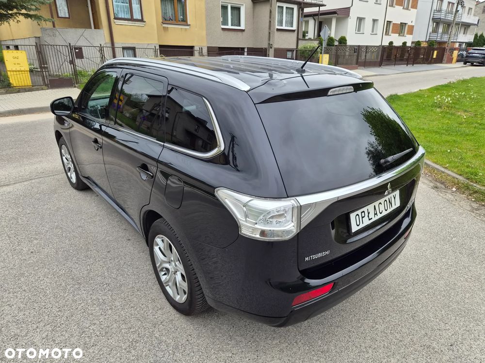 Mitsubishi Outlander - 18